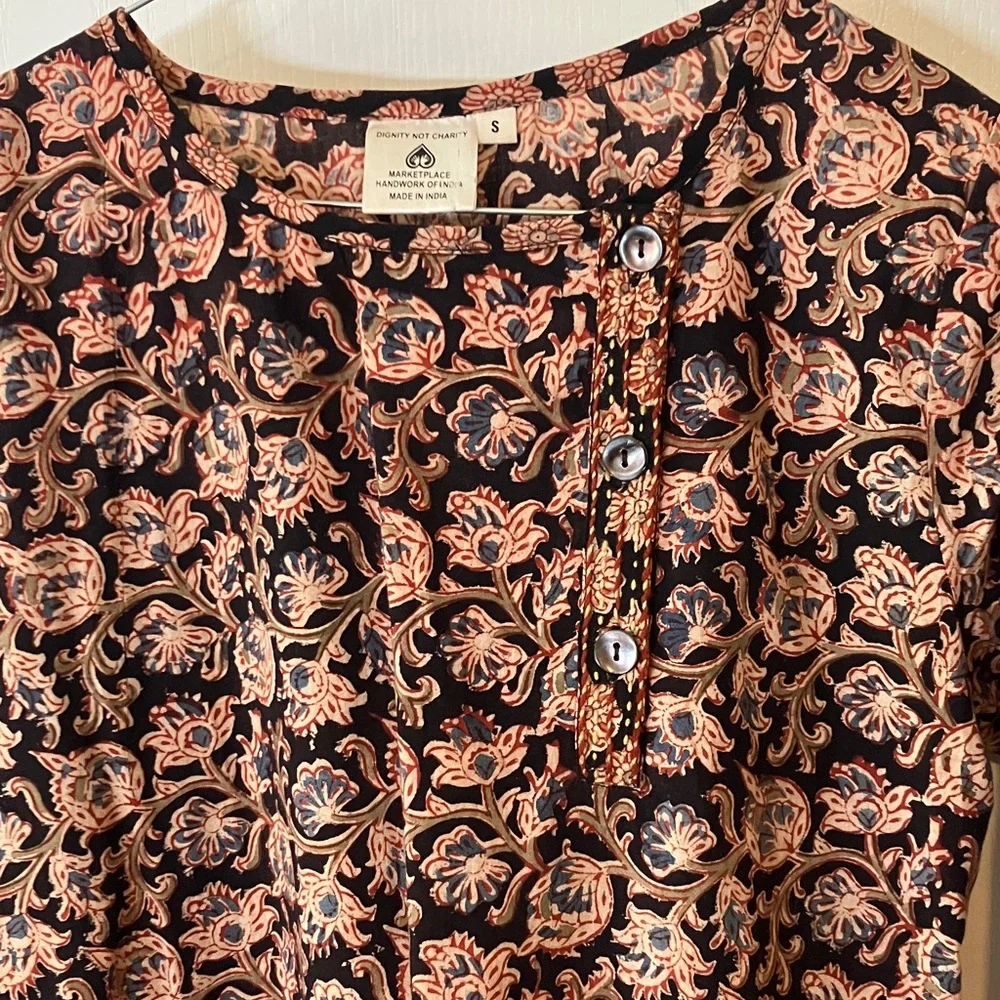 Small lightweight woven tunic - Picture 2 of 5